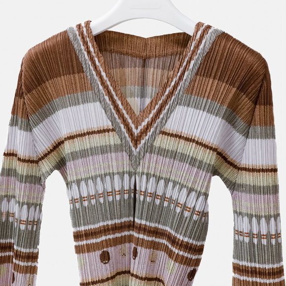 Issey Miyake Pleats Please V-Neck Bowling Sweater - Picture 3 of 9